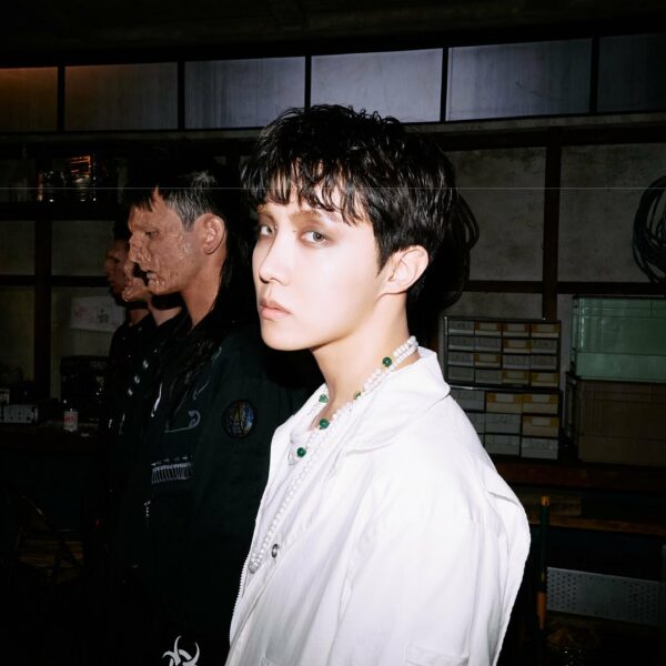 j-hope ‘MORE’ Concept Photo 2
#jhope #제이홉 #JackInTheBox #jhope_MORE…