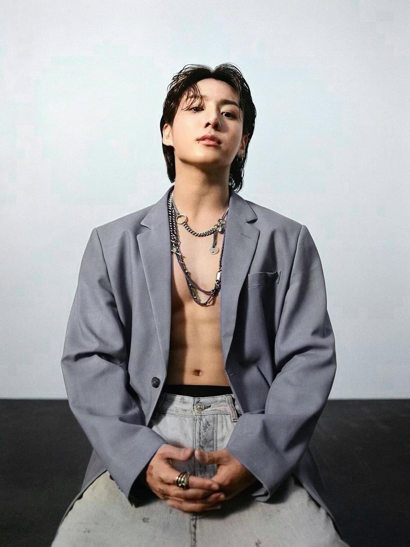 Jungkook's "Seven (feat. Latto)" becomes the fastest song by a male act in Spotify history (second fastest overall) to surpass 500 million streams! (43 days) - 270823
