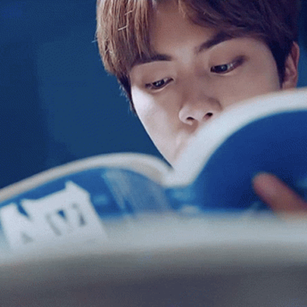 r/bangtan Book Club: Books with Luv | Beyond the Story: 10 Year Record of BTS - Chapter 6