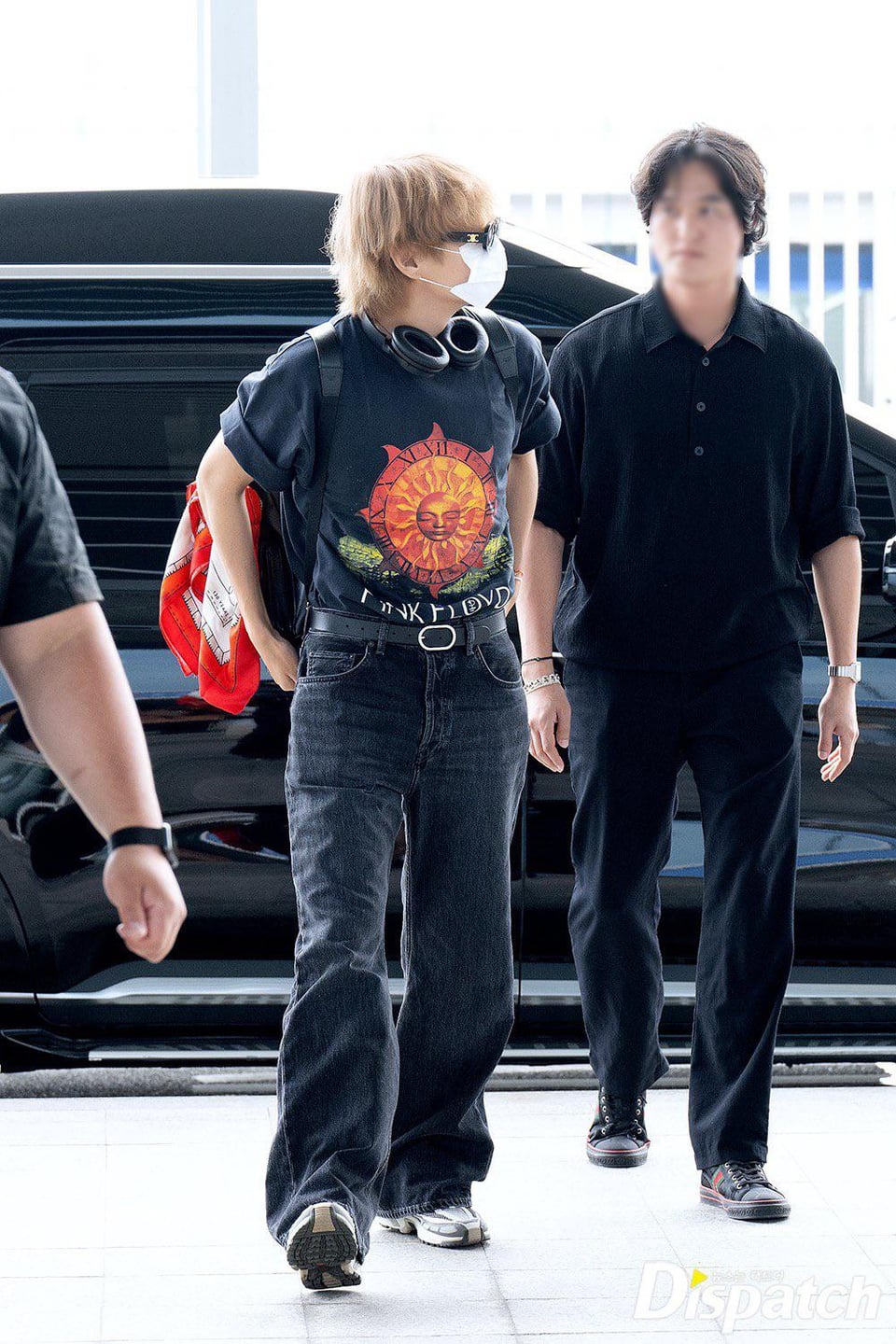 [Dispatch] Taehyung Incheon Airport departure photos - 120623