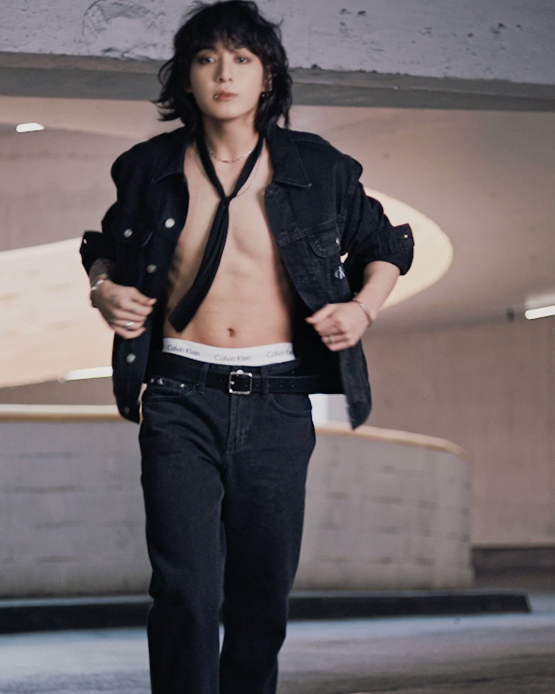 230814 Calvin Klein on Twitter: quick change accelerated. Jung Kook in the new collection.