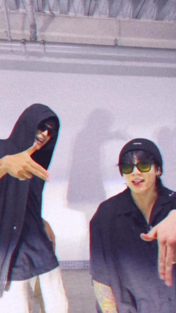 230803 Jungkook on TikTok: “Seven” Dance Challenge with SEVENTEEN Mingyu