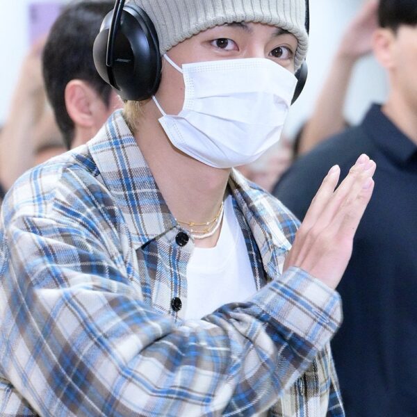 230825 V’s arrival back in Seoul
