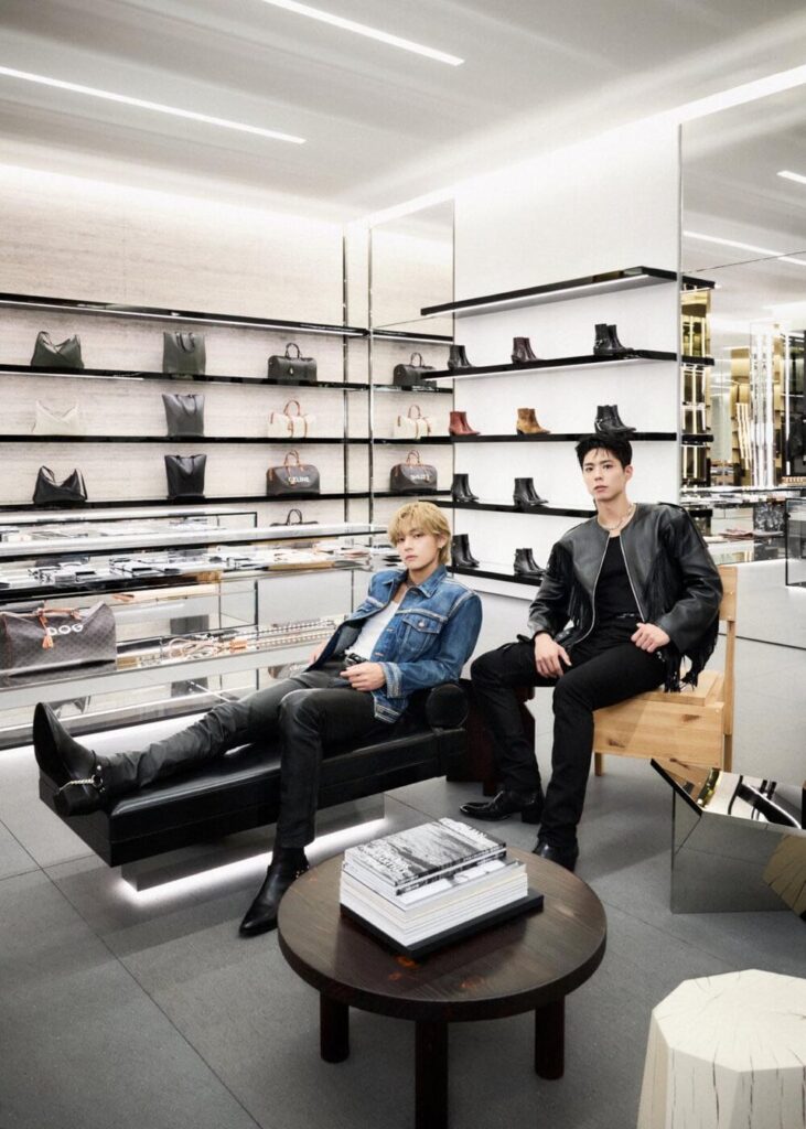 [W Korea] V and Park Bogum met in Tokyo - 250823