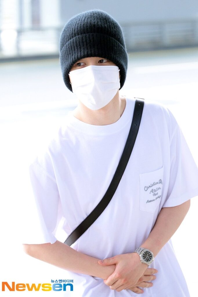 230713 Jimin’s departure to New York