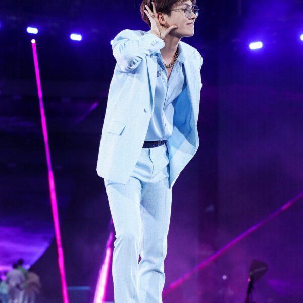 230724 "Trivia: Just Dance" has surpassed 100 million streams on Spotify, BTS’ 112th song to achieve this!