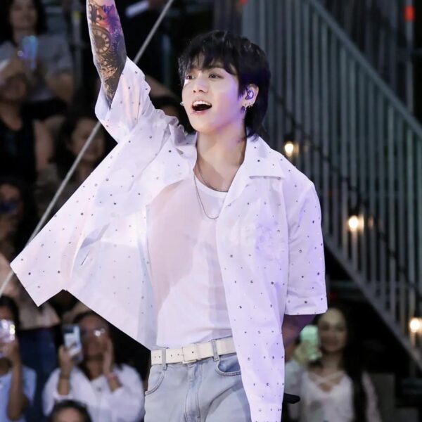 BTS Official IG Post feat. Jungkook - 170723