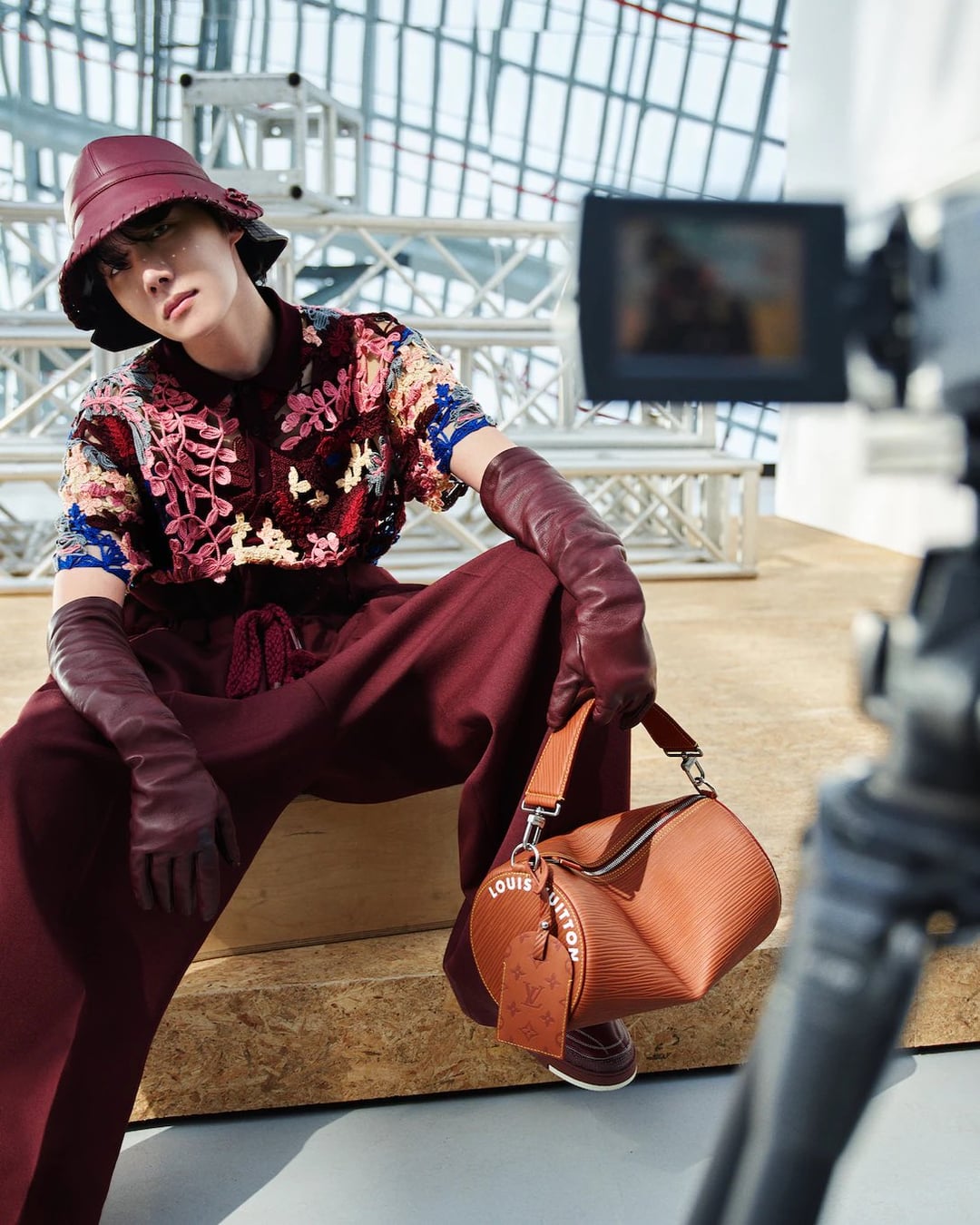 [Louis Vuitton] New images from j-hope x Louis Vuitton - 130723