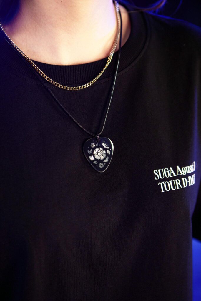 [HYBE MERCH] SUGA | Agust D TOUR ‘D-DAY’ Official Merch. GUITAR PICK SET - 070823
