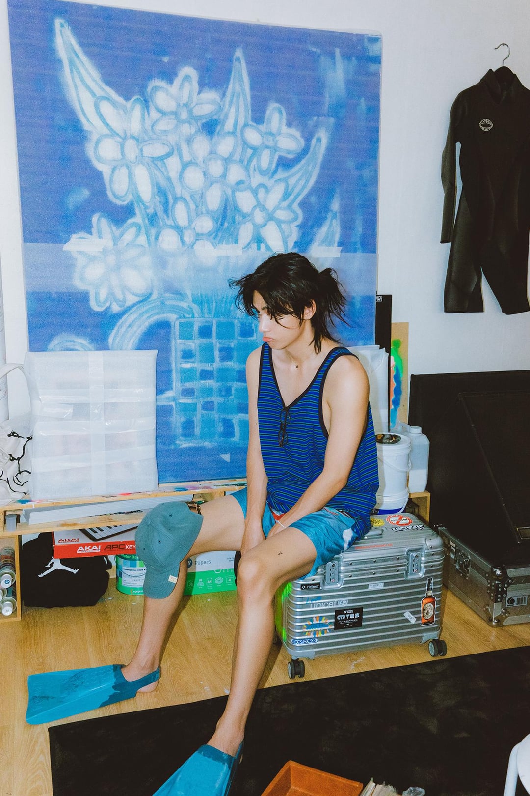 V 'Layover' (Concept Photo 2 (Part 1)) 160823