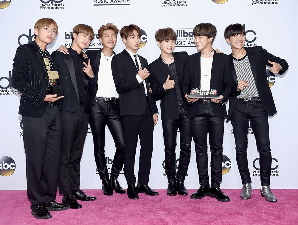 Nominations for your 2023 r/bangtan Awards