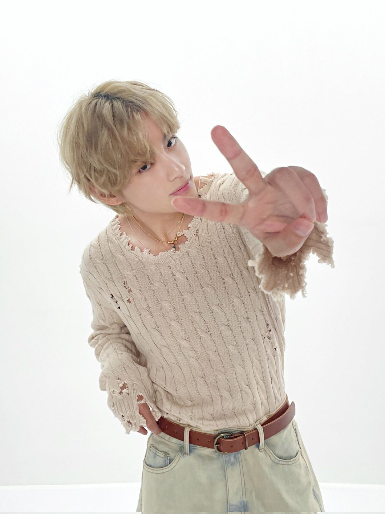 230918 Today’s Bangtan with V @ THE FIRST TAKE (2)