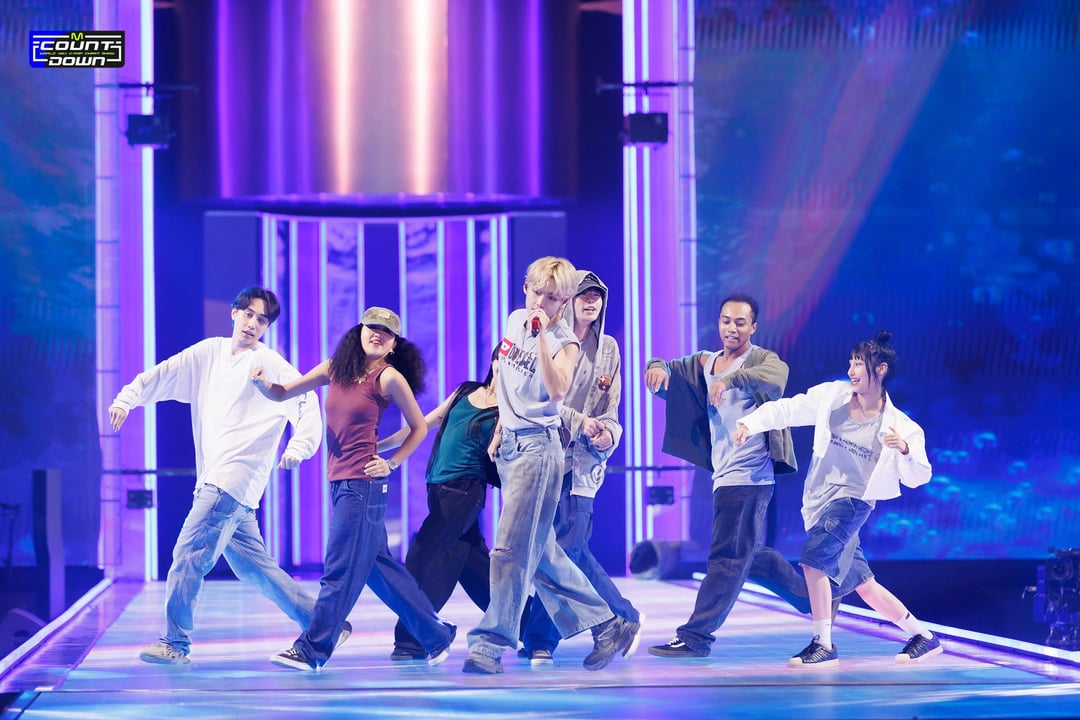 [Naver] M Countdown 140923 V - Slow Dancing photos - 190923