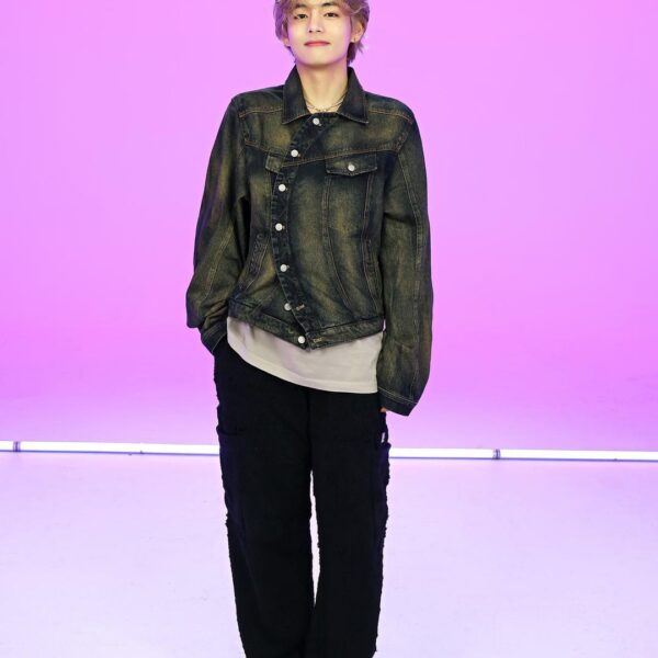 Kpop Herald Twitter (feat. Taehyung) - 080923