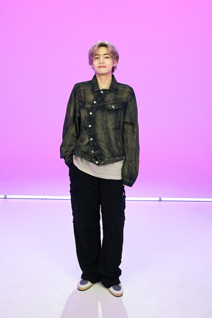 Kpop Herald Twitter (feat. Taehyung) - 080923