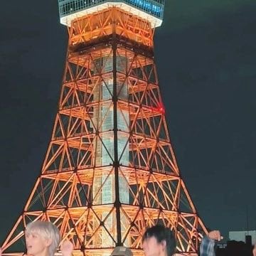 230919 Hwang Yongyeon / Samuel (V’s backup dancer) on Instagram (V and his backup dancers doing the ‘Slow Dancing’ dance challenge in Tokyo)