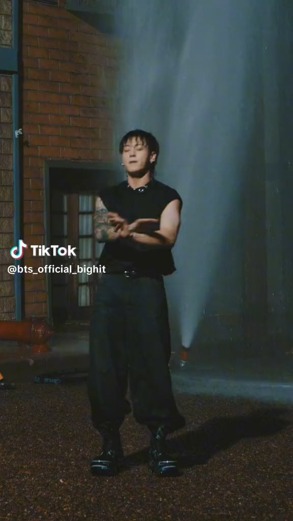 BTS Official TikTok feat. Jungkook (2) 051023