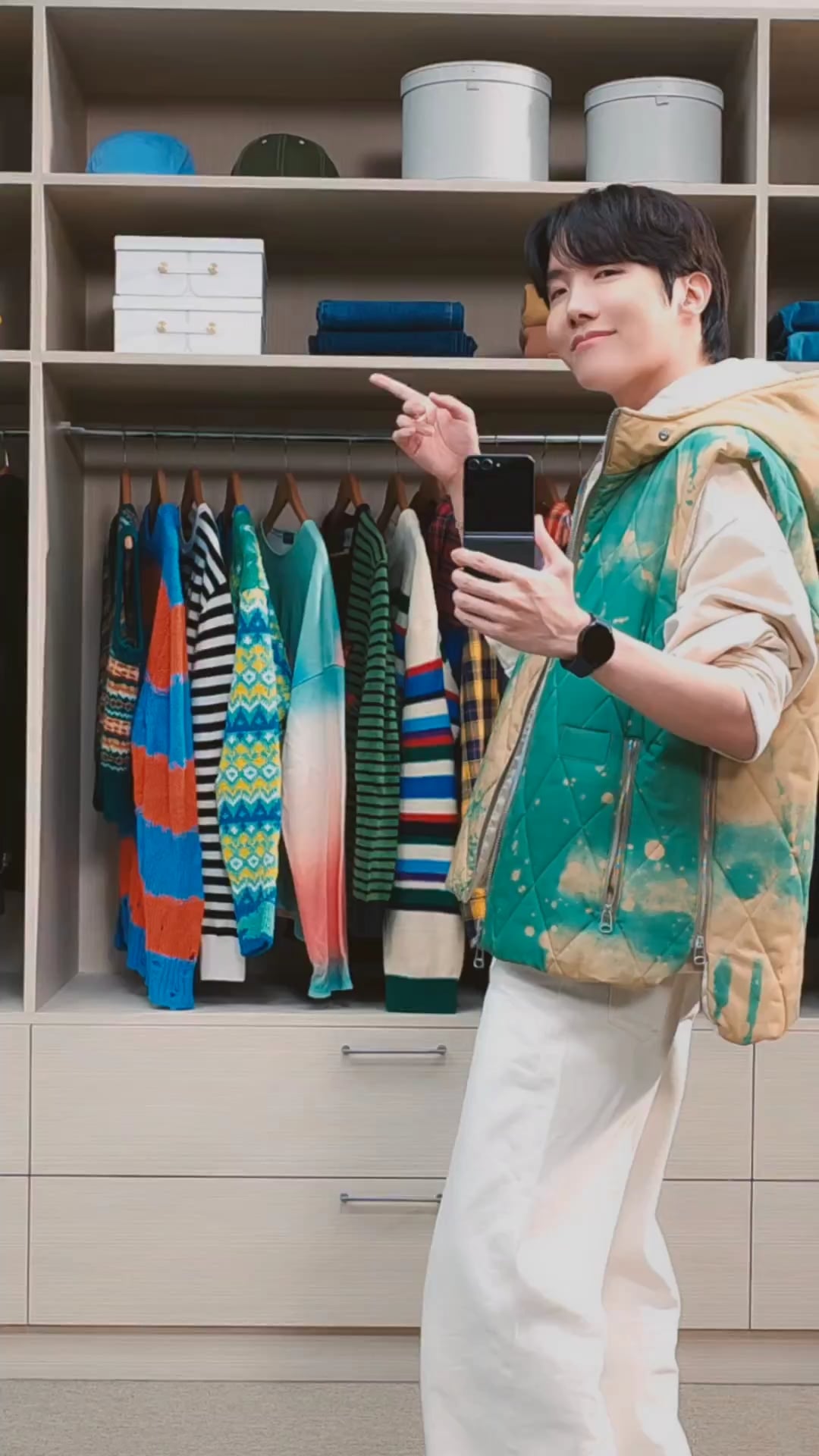 Samsung Mobile IG Reel feat. Hobi - 071023