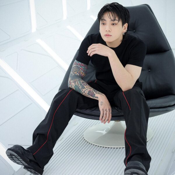 정국 (Jung Kook) '3D (feat. Jack Harlow)' Timeline Photo Sketch #1 - 031023