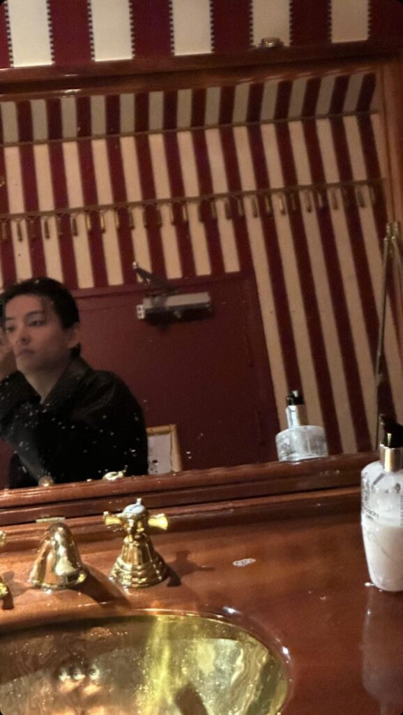 Taehyung IG Stories (7) 251023