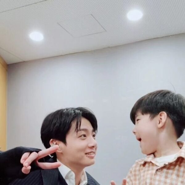 231122 Manager Hobum on Instagram (Jungkook with his son)