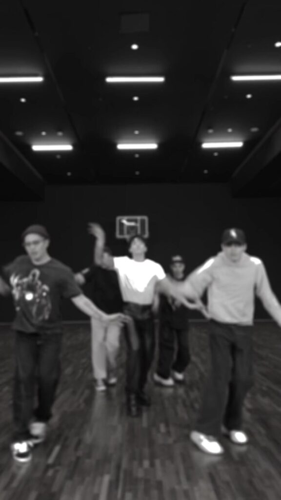 231113 Jungkook on TikTok: ‘Standing Next to You’ Dance Challenge