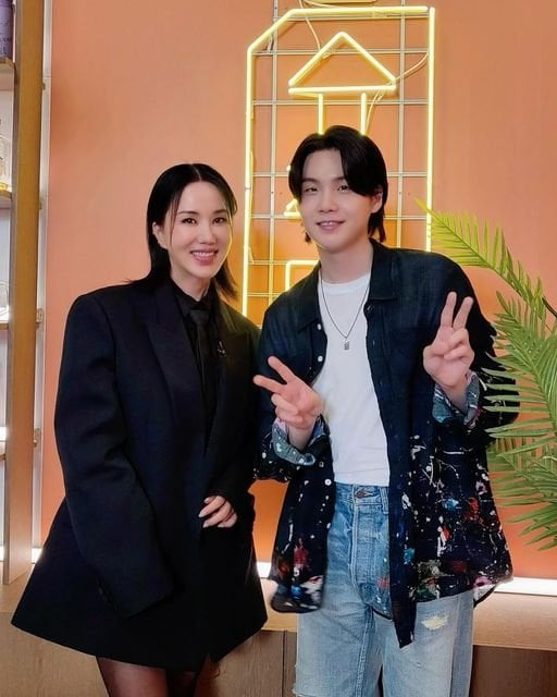 231120 Uhm Jung Hwa on Instagram with SUGA