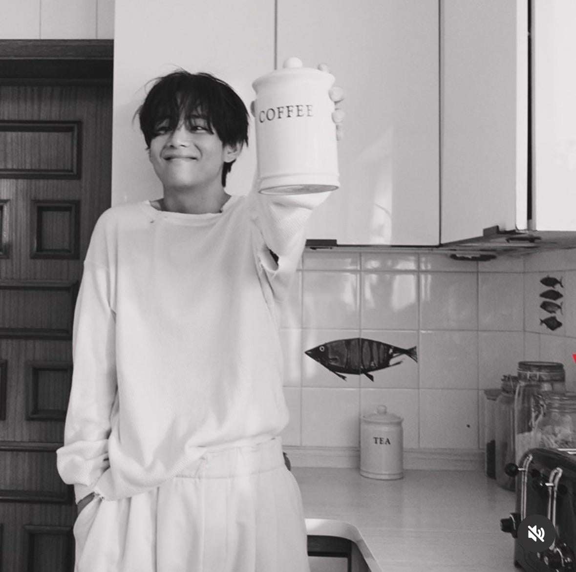 Taehyung IG Post 111223