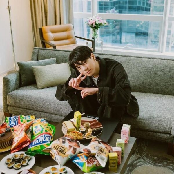 Today’s Top Hits IG Post with Jungkook - 211223