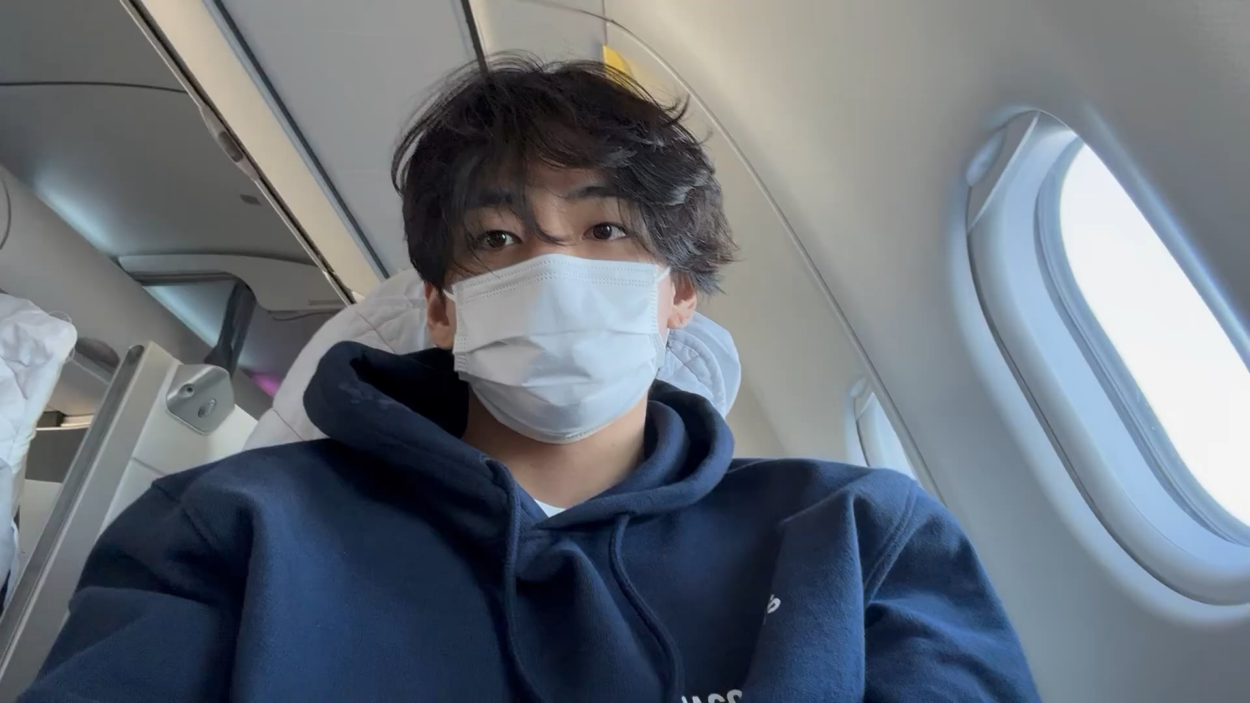 Taehyung Weverse (video) 111223