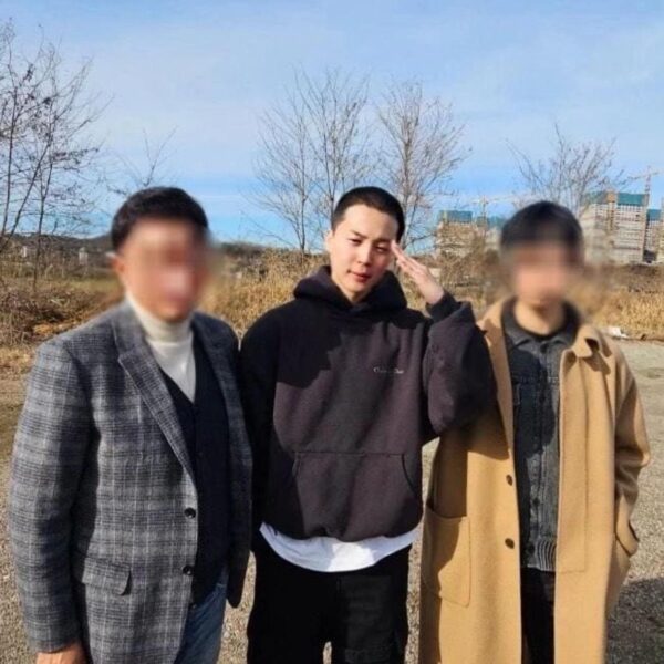 Magnate Cafe (Jimin’s dad’s cafe) posted about Jimin enlisting - 131223