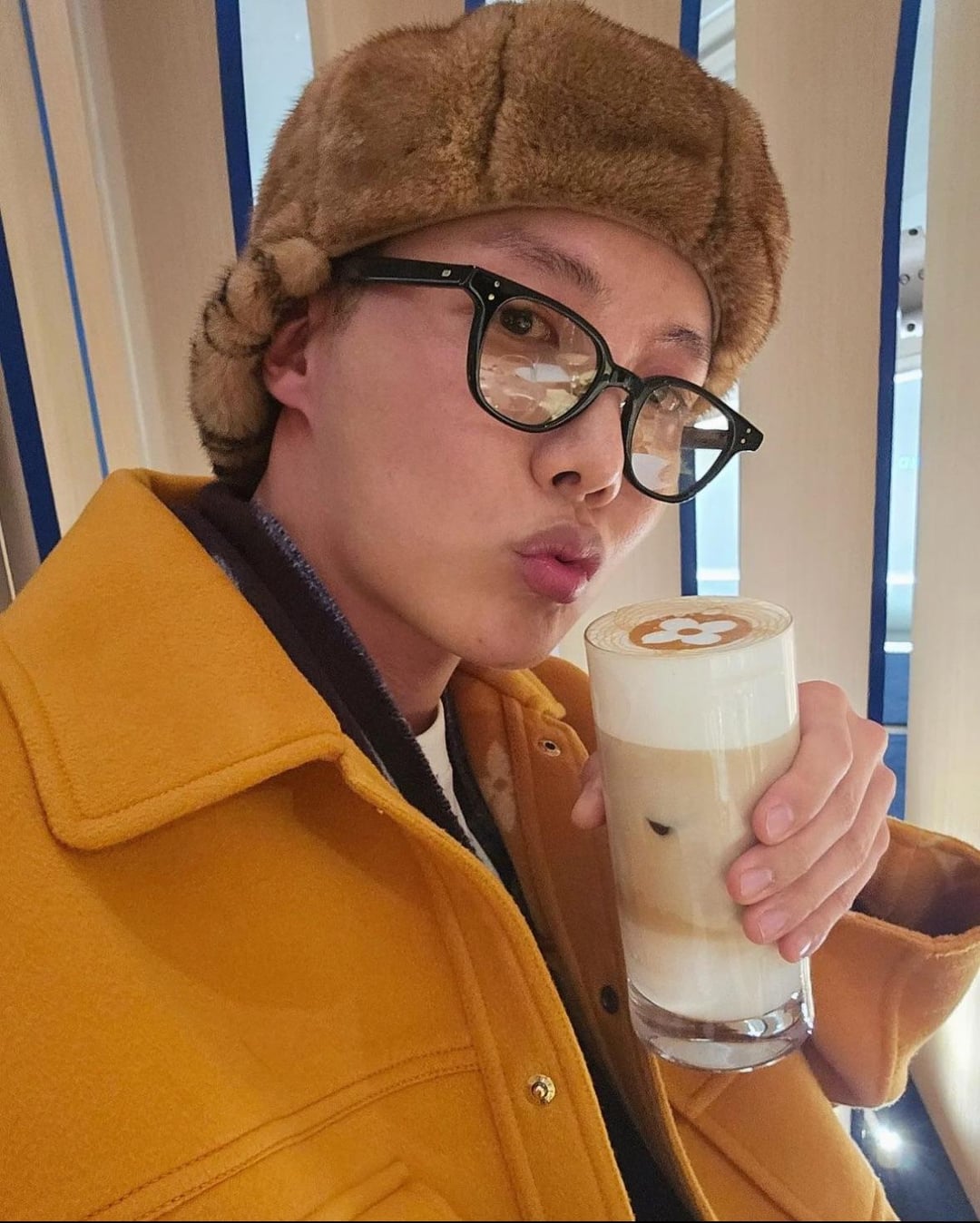 Hobi IG Post 221223