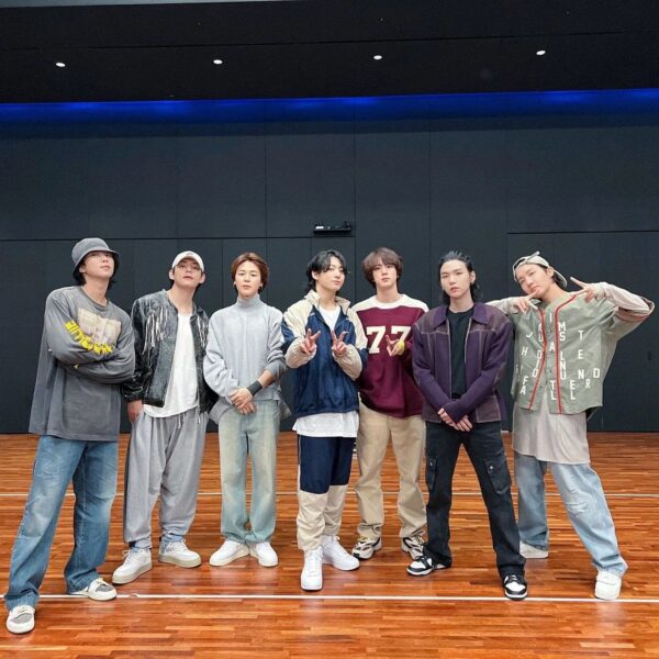 "Run BTS" has surpassed 400 million streams on Spotify, their 17th song to do so. - 310124