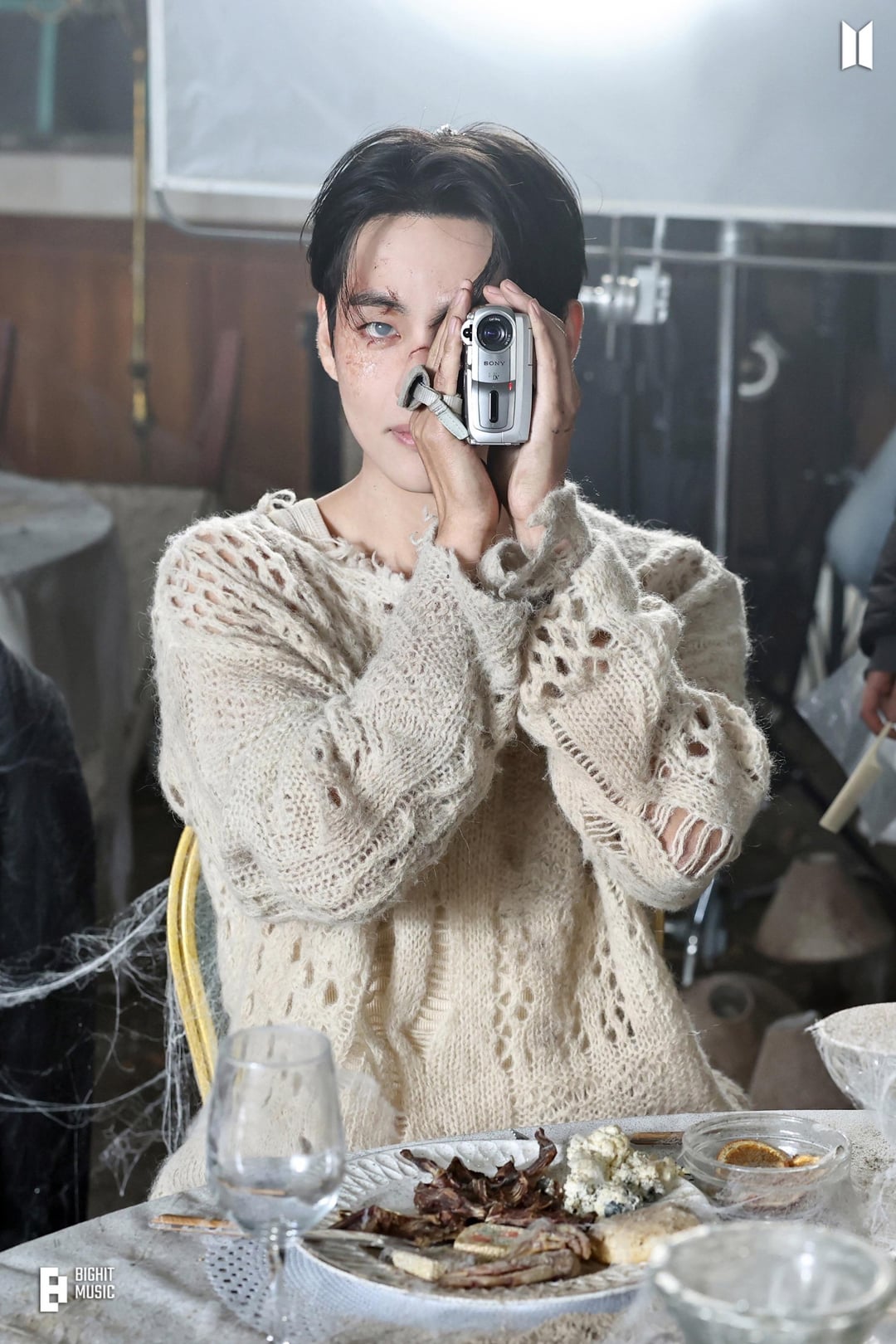 ‘Love wins all' MV Photo Sketch (V) - 270124