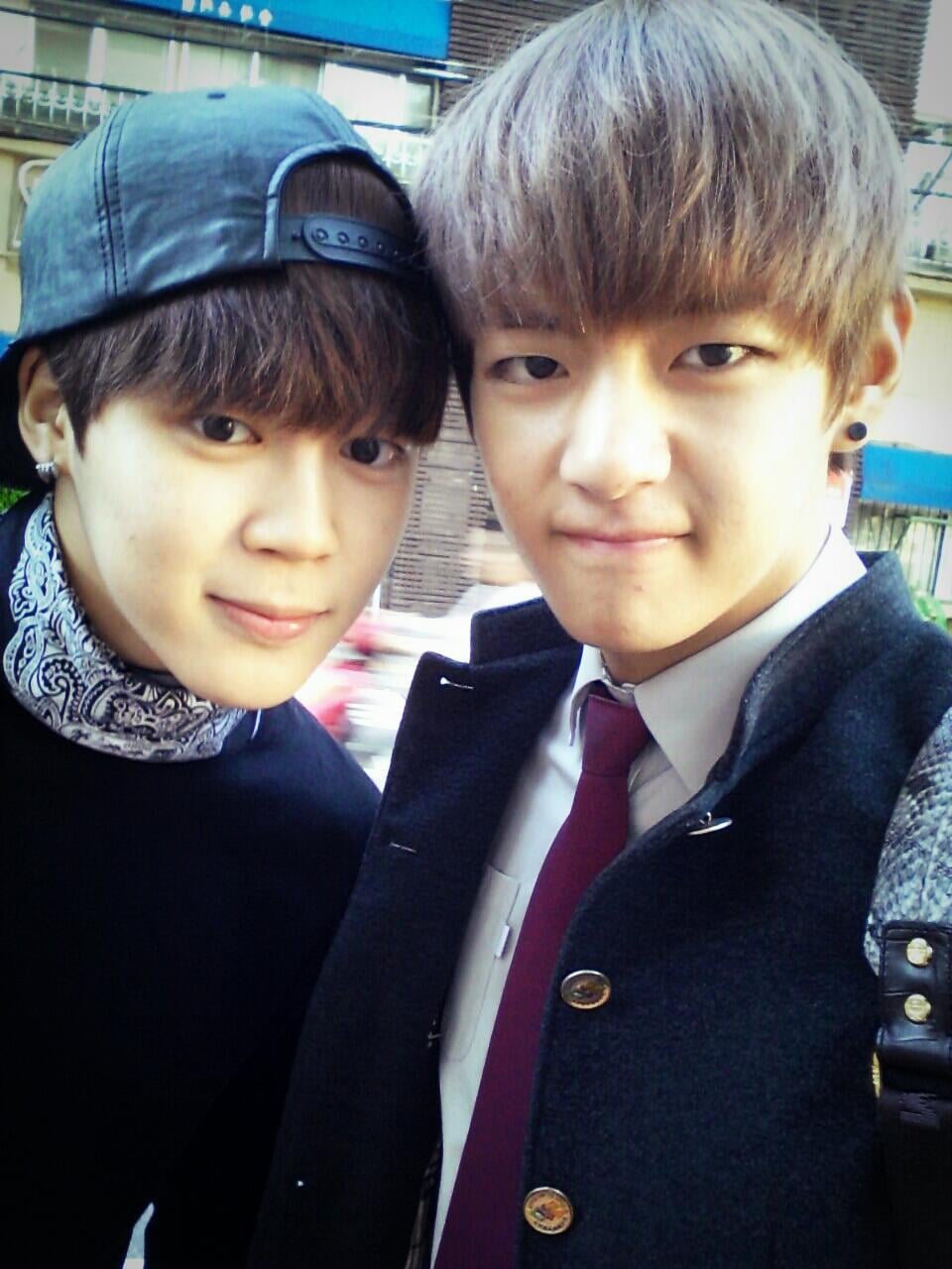 Taehyung & Jimin Twitter 260913