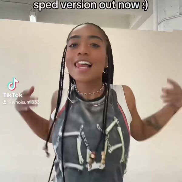 240114 UMI: thank you for 30million 🫶🏽💜🦋 sped up version out now :)