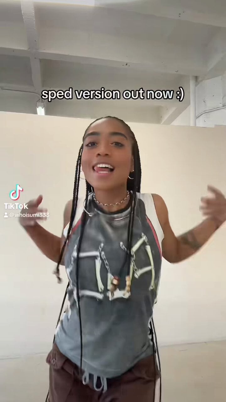 240114 UMI: thank you for 30million 🫶🏽💜🦋 sped up version out now :)