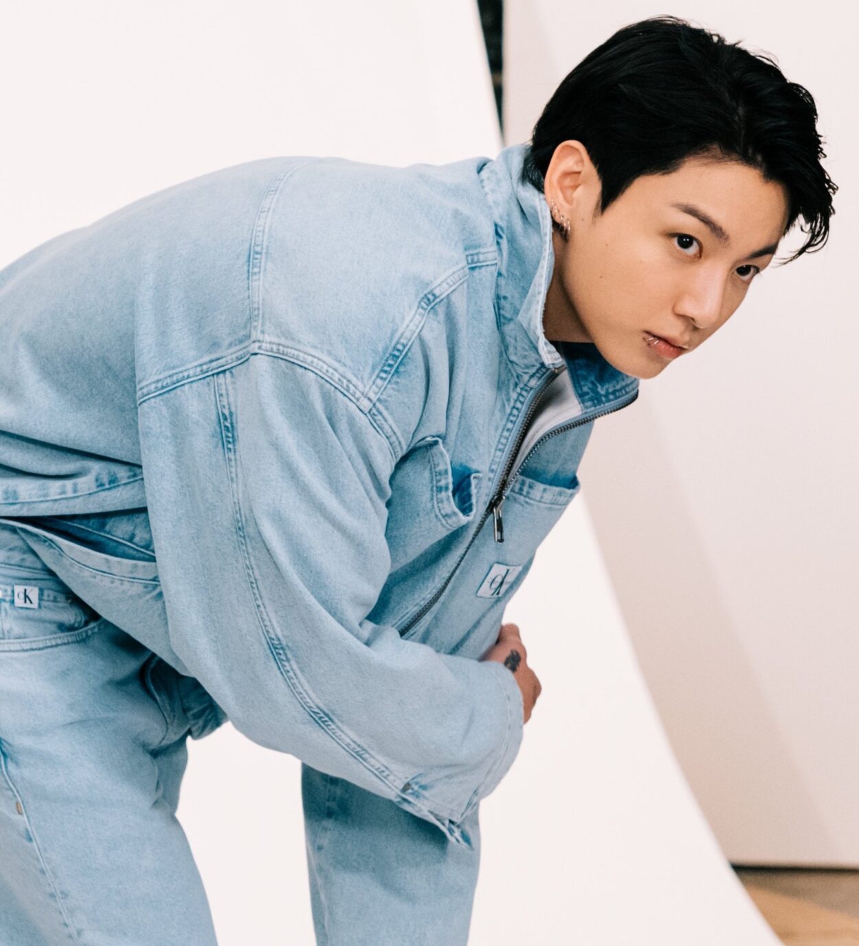 Jungkook has surpassed 5 billion streams on Spotify - 010324