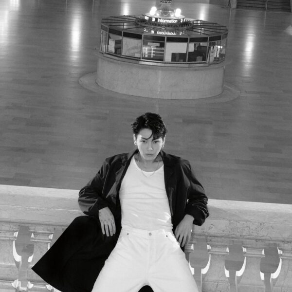 Calvin Klein Twitter with Jungkook - 160224