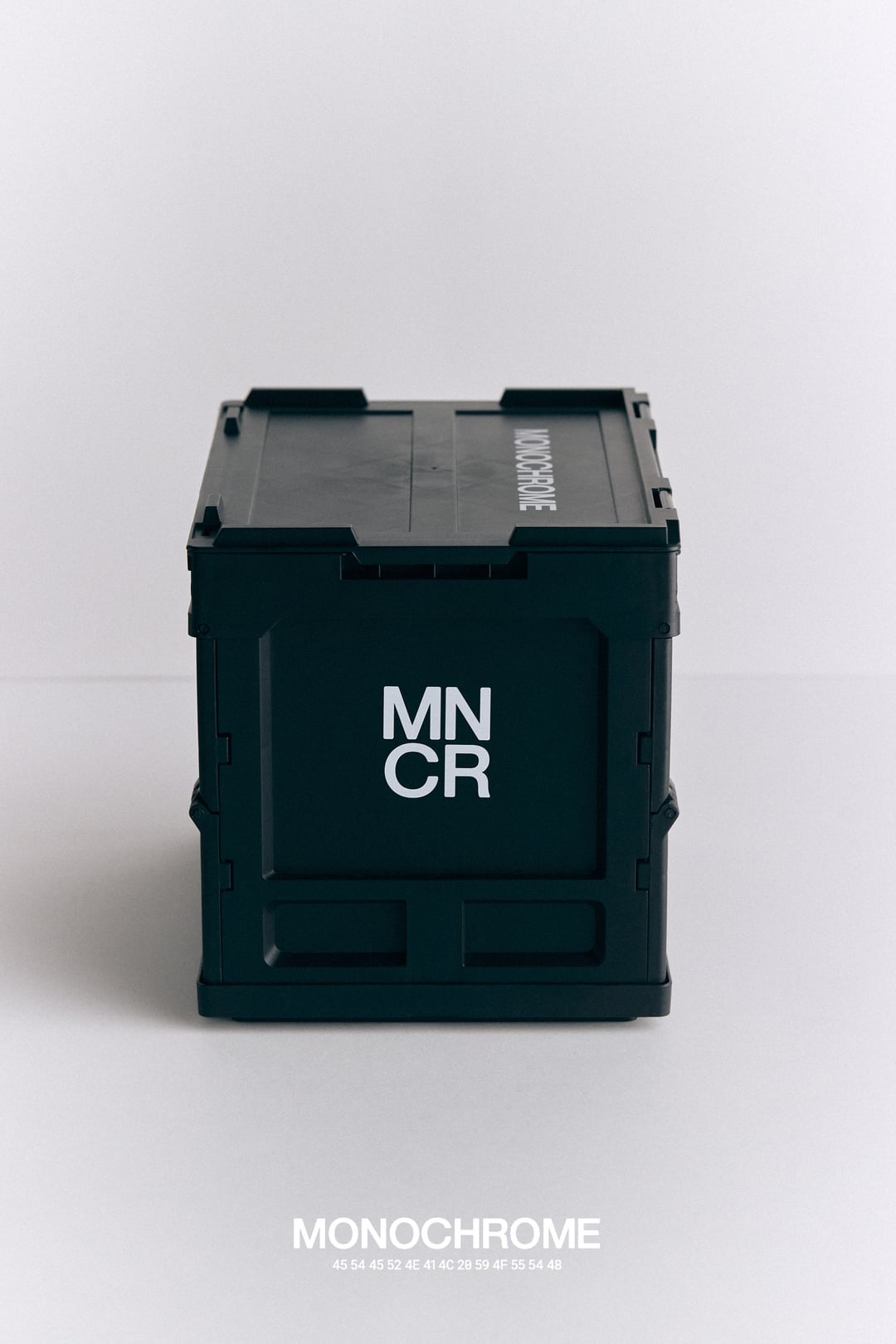 [HYBE MERCH] BTS Monochrome Merch. Merch Preview Photos - 180424