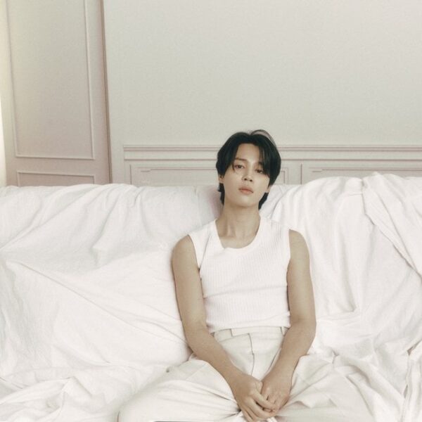 1 year ago today, Jimin earned his first ever Billboard Hot 100 #1 with 'Like Crazy'
