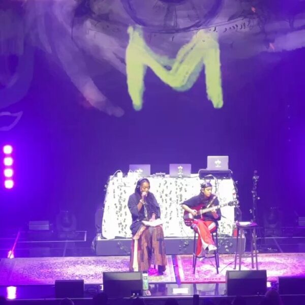 240415 UMI: Covered "Slow Dancing" on tour