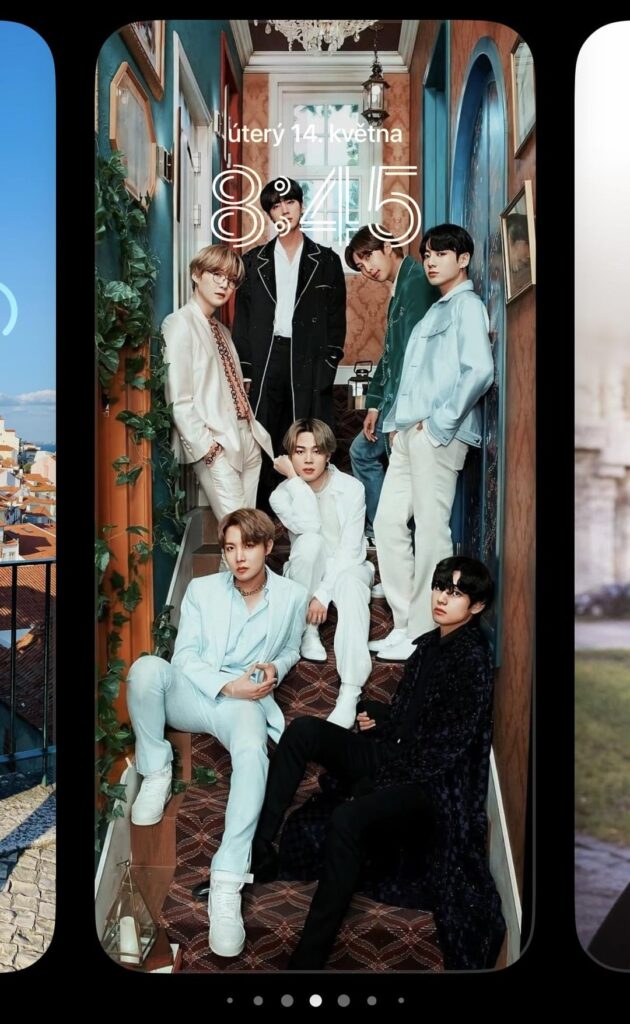 Just my 8 different lockscreens