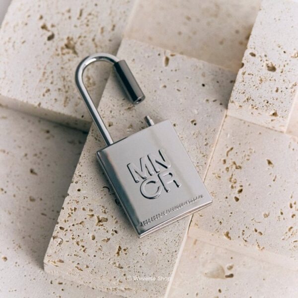 240528 Weverse Shop: the MONOCHROME merch is available for online preorder