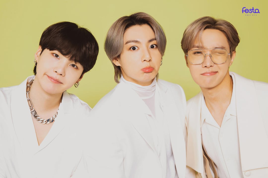[FESTA Vault] BTS 8th Anniversary Family Portrait 2 - 020621