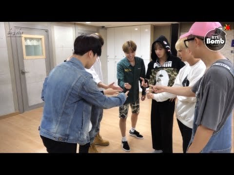 [FESTA Vault] [BANGTAN BOMB] '뱁새' (Baepsae) Dance Practice (흥 ver.) - 020616