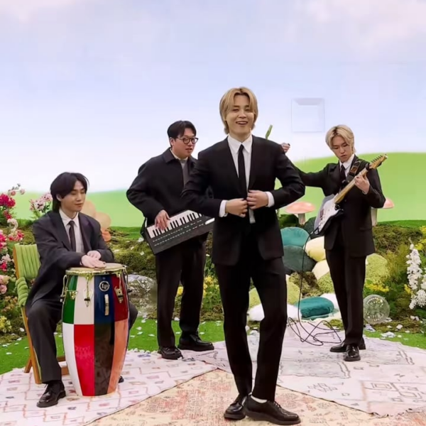 [BTS Official TikTok] Jimin with Pdogg, EVAN and GHSTLOOP: 'Smeraldo Garden Marching Band' Dance Challenge - 010724