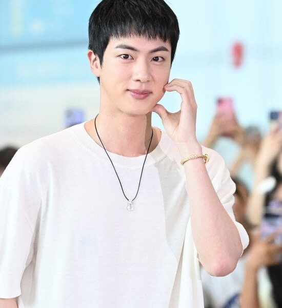 240711 Jin's departure to Paris