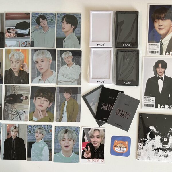 [WTS] [USA] Tour Photocards, Exhibition Postcards, FACE and D-Day Benefits, and LayoVer Single CDs