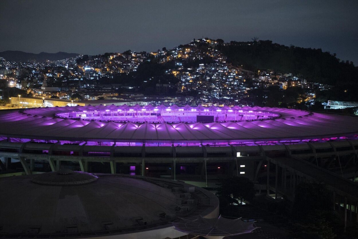 The Maracana stadium turns purple - 260824
